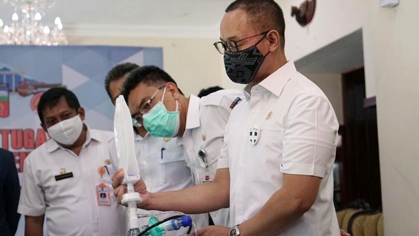 Bantu Penanganan Covid-19 di Bogor, PAN Salurkan 2 Ventilator dan 5.000 Masker - Bagian 3