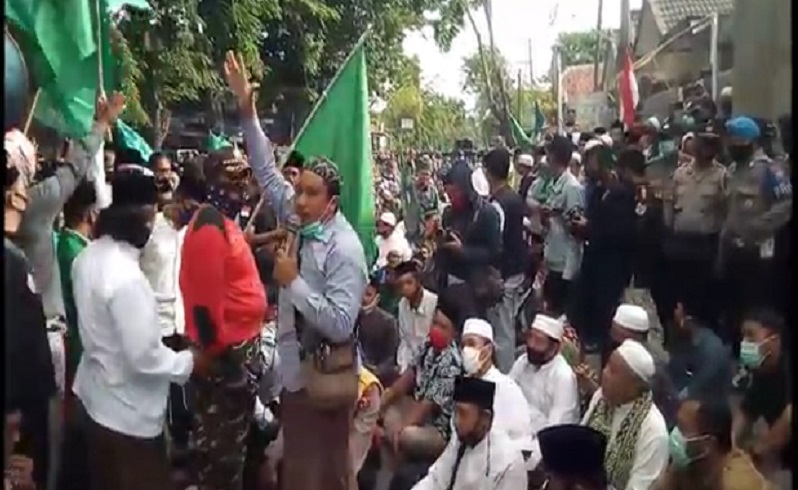 Massa NU Tagih Polres Pamekasan Usut Pelaku Pelecehan Terhadap Kiai