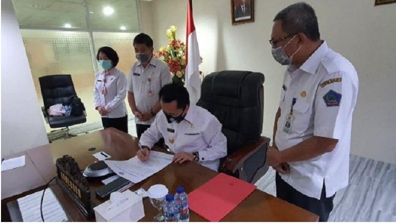 title Pj Gubernur Sulut Tandatangani Deklarasi Netralitas ASN di Pilkada Serentak 2020 Pj Gubernur Sulut Tandatangani Deklarasi Netralitas ASN di Pilkada Serentak 2020