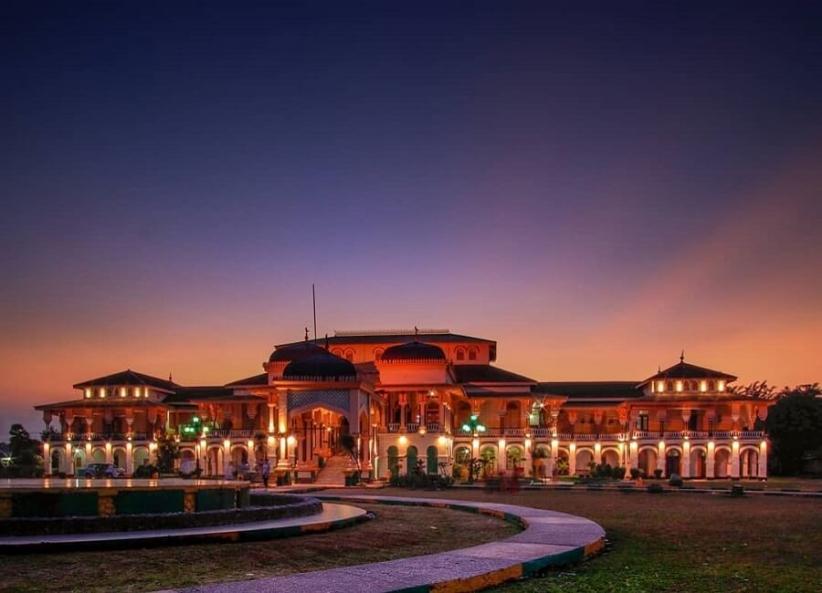 5 Tempat Wisata Di Medan Tereksotis Nomor 3 Bisa Lihat Danau Toba Dari Menara