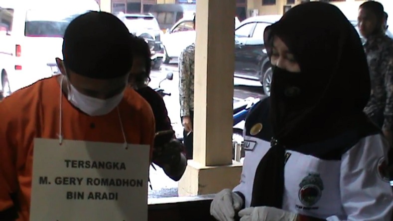 Ditangkap, Pengedar Narkoba di Prabumulih Simpan Pistol Polisi