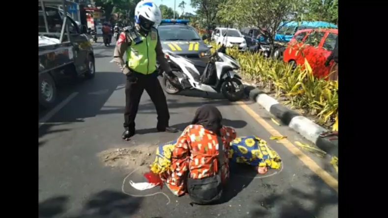 2 Perempuan Kecelakaan di Sidoarjo, 1 Tewas Terlindas Truk