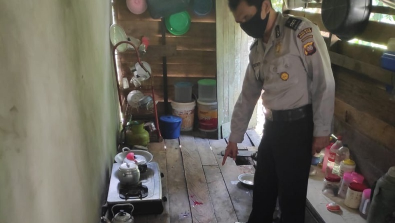 Anak Penderita Gangguan Jiwa Mengamuk dan Bacok Ayah dengan Parang