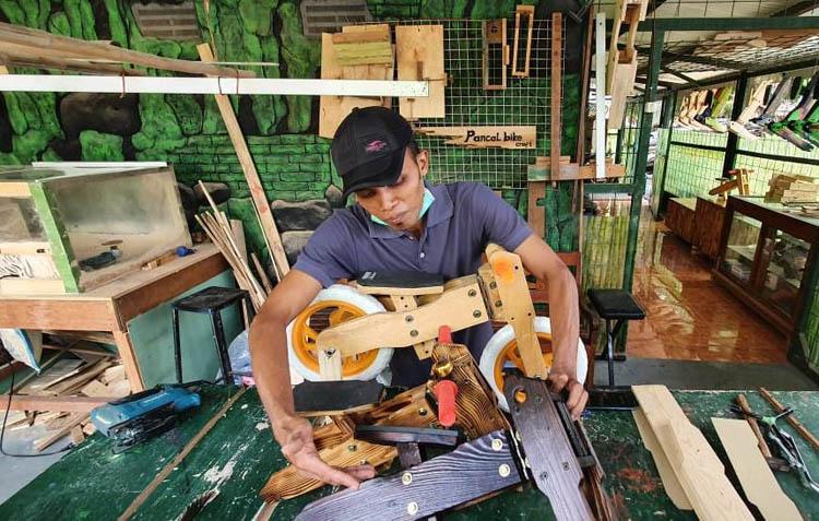 Push Bike Berbahan Kayu asal Bantul Diminati Pasar sampai Malaysia