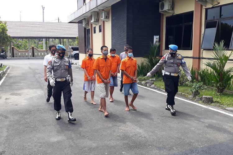 Dendam Berujung Pengeroyokan, 4 Pria Ini Ditangkap Polisi