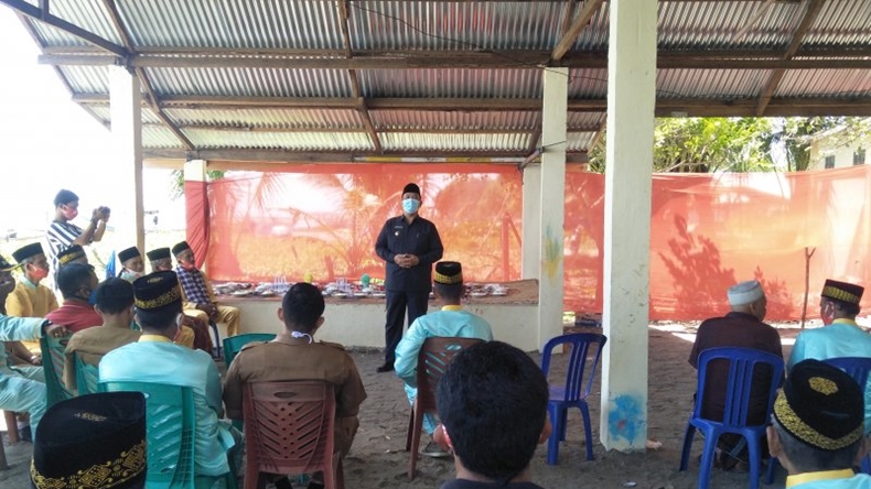 Minta Keselamatan Melaut, Warga Pariaman Gelar Ritual Tolak Bala