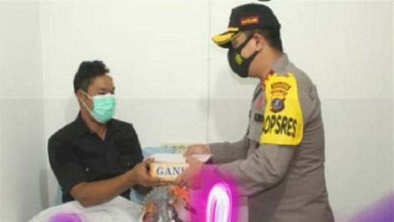 Kapolresta Pematangsiantar Beri Motivasi kepada 4 Anggota yang Terluka saat Demo