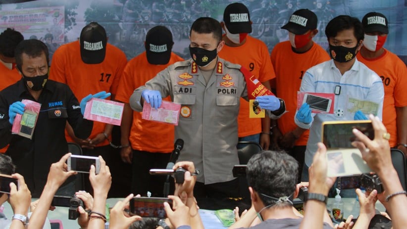 Pedagang Bubur Ayam Kena Tipu Pesanan Fiktif, Kerugian Capai Rp32 Juta - Bagian 1