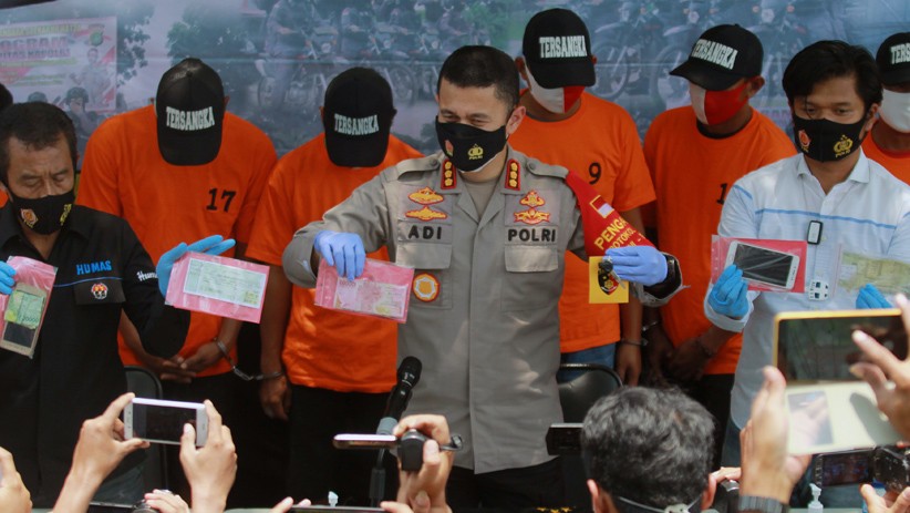 Pedagang Bubur Ayam Kena Tipu Pesanan Fiktif, Kerugian Capai Rp32 Juta - Bagian 2