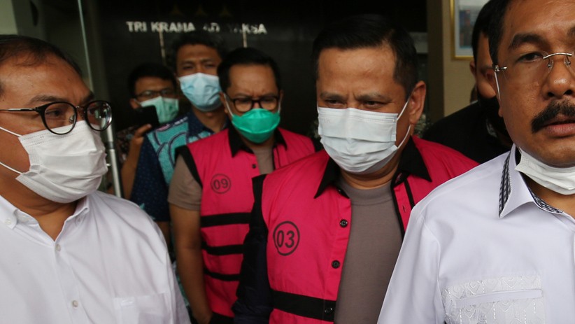 Irjen Napoleon Bonaparte dan Brigjen Prasetijo Utomo Pakai Rompi Tahanan Kejagung - Bagian 1