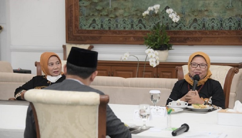 Ajak Makan Siang , Ini Pesan Ridwan Kamil ke ASN Berkinerja Terbaik