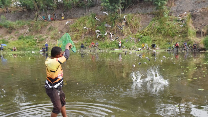 Memancing Ikan Jadi Hiburan saat Pandemi Covid-19 - Bagian 2