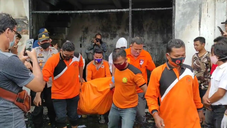 Kebakaran di Pematangsiantar, 2 Perempuan Tewas Berpelukan di Bawah Tangga