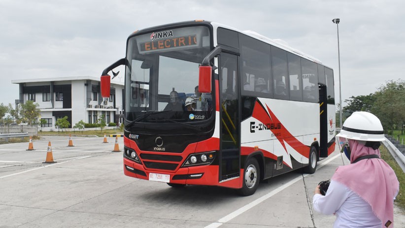 PT INKA Uji Coba Prototipe Bus Listrik, Begini Penampakannya - Bagian 1