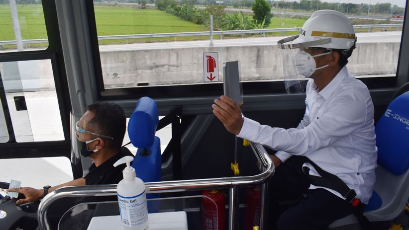 PT INKA Uji Coba Prototipe Bus Listrik, Begini Penampakannya - Bagian 2