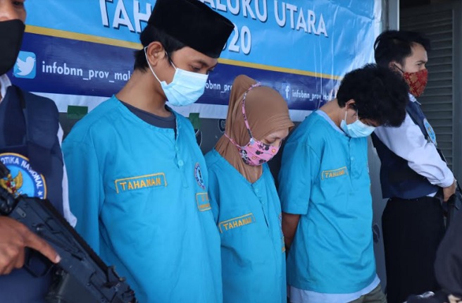 BNN Malut Tangkap 3 Pengedar Narkoba, 1 di Antaranya IRT
