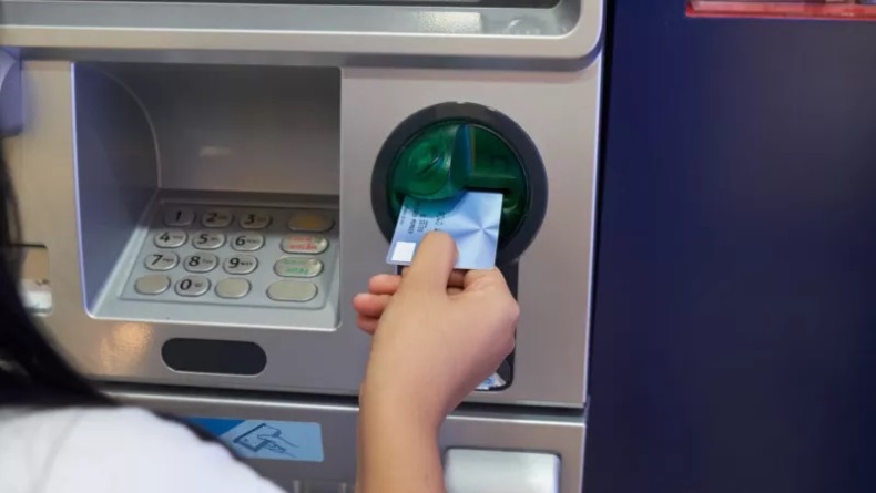 Waduh, Mulai 1 Juni, Tarik Tunai dan Cek Saldo Bank BUMN di ATM Link Tak Lagi Gratis