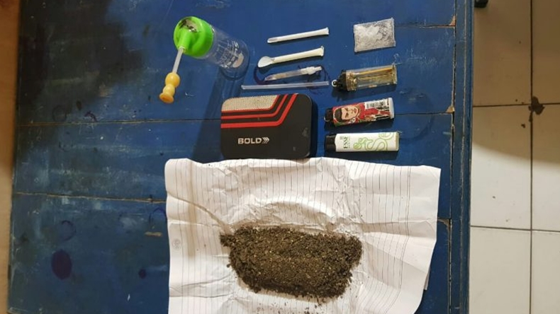 Guru di Pesisir Selatan Diduga Pakai Ganja, Ditangkap saat Asyik Karaoke