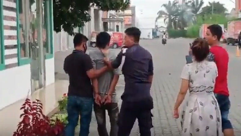 Maling HP di Medan Babak Belur Dihajar Warga