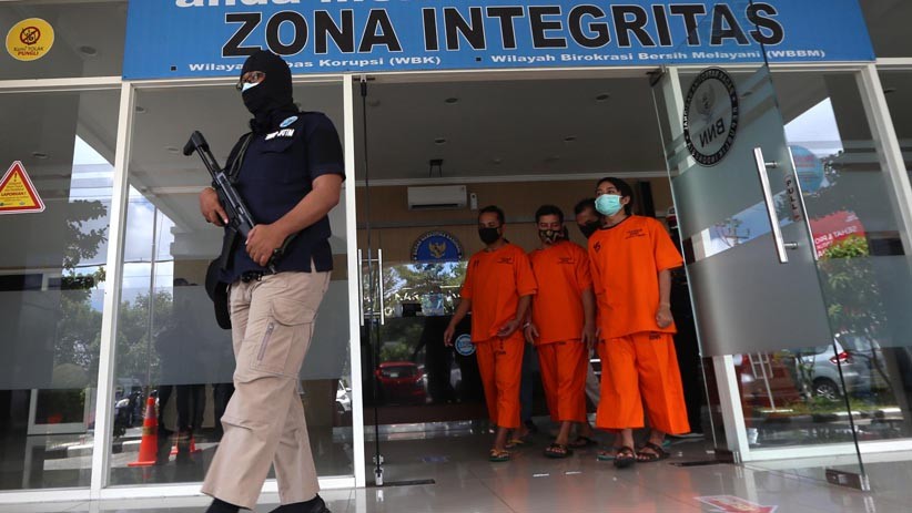 BNNP Jawa Timur Musnahkan 11 Kg Sabu Asal Malaysia