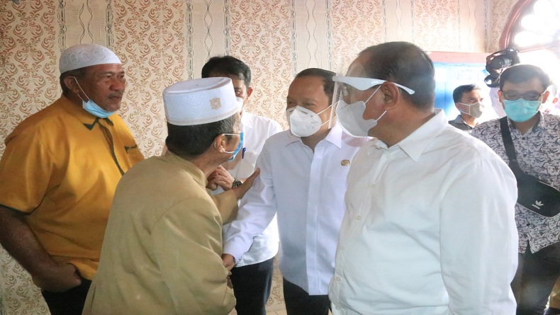 Cari Solusi Atasi Banjir Rob, Edy Rahmayadi Tinjau Sungai Deli di Medan Belawan