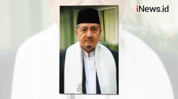 Jenazah KH Amal Fathullah Zarkasyi Dikawal Haru Keluarga dan Santri di Gontor Ponorogo