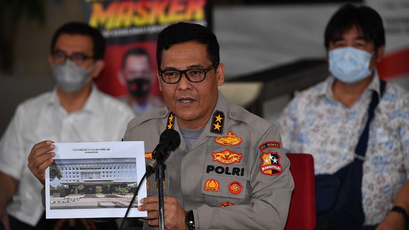 Bareskrim Polri Tetapkan 8 Tersangka Kasus Kebakaran Gedung Kejagung - Bagian 3
