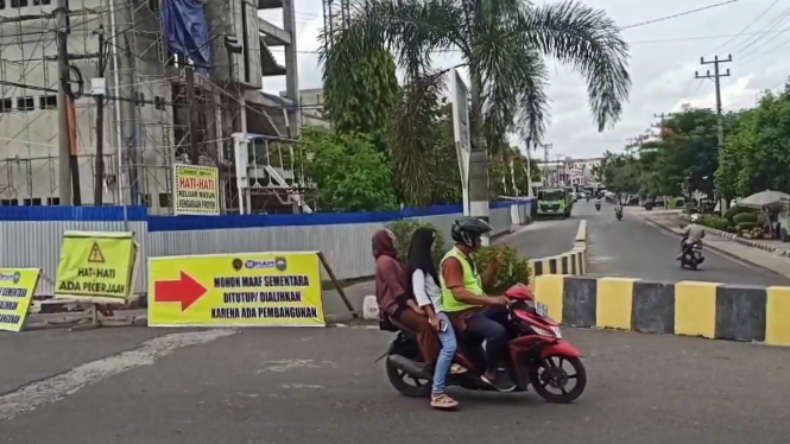 Pembangunan RSUD Baturaja Berbahaya, Dishub OKU Tutup Jalan Sementara