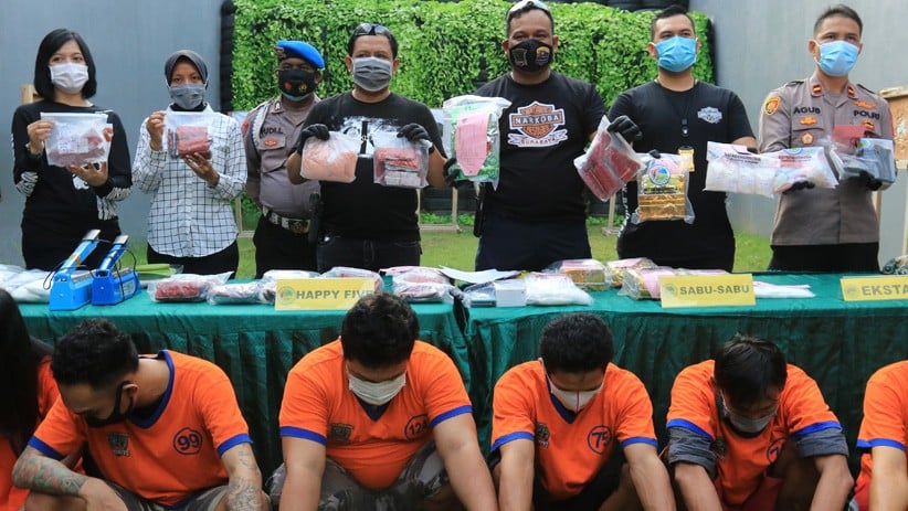 Polrestabes Surabaya Ungkap Kasus Narkotika, Sabu Seberat 8,8 Kg Disita - Bagian 1