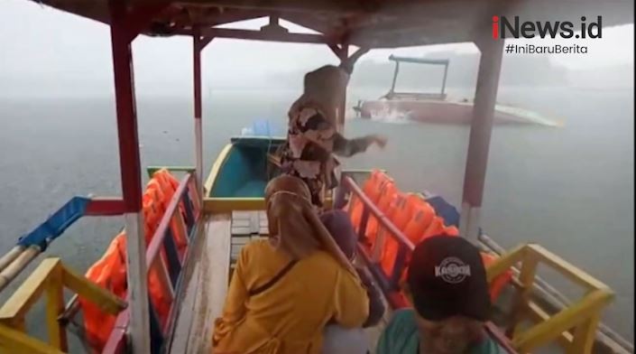 2 Nelayan Hilang Disapu Gelombang Tinggi, Sempat Kirim Pesan: Terbalik Perahuku