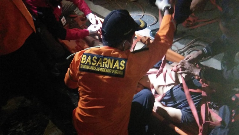 Diduga Swafoto, Pria Tanpa Identitas Tewas Terjatuh di Flyover Kelok Sembilan