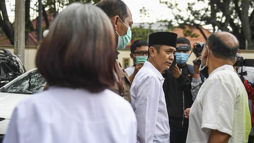 Petinggi Sunda Empire Divonis 2 Tahun Penjara - Bagian 2