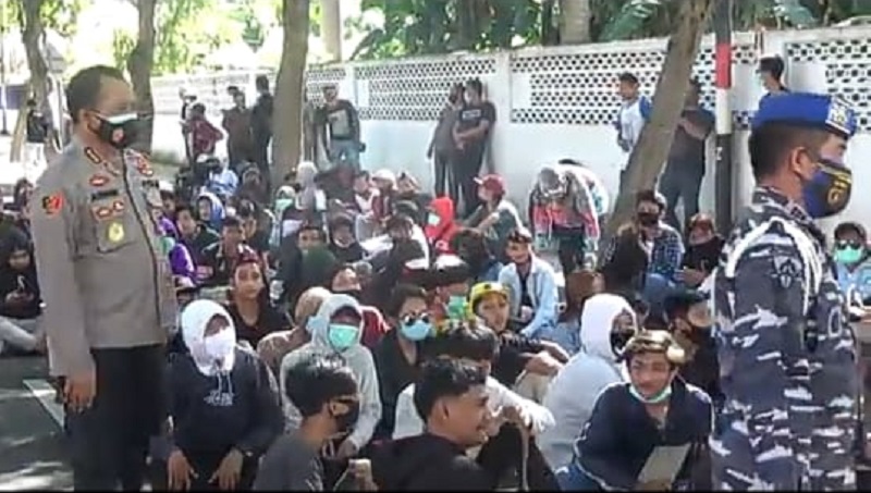 Bawa Petasan, 6 Pelajar Diamankan Polisi saat Demo Omnibus Law di Banyuwangi