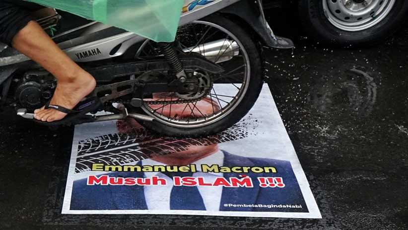 Aksi Injak Foto Presiden Prancis Emmanuel Macron di Yogyakarta - Bagian 2