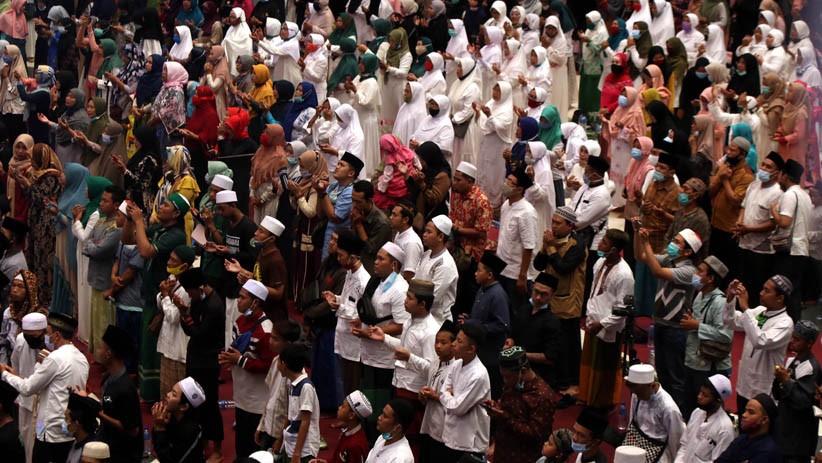 Ribuan Umat Islam Surabaya Selawatan Memperingati Maulid Nabi Muhammad SAW - Bagian 4