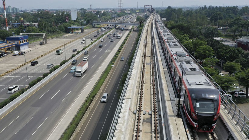 Masuk Fase Uji Coba, Dua Kereta LRT Jabodebek Kembali Tiba di Cibubur