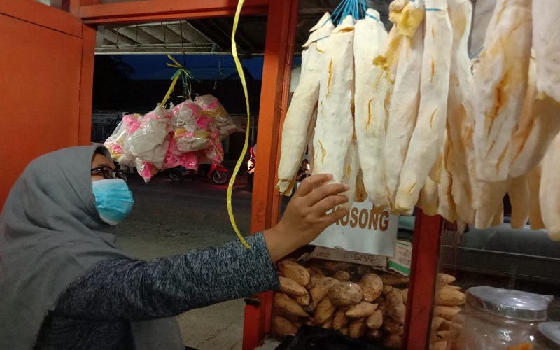 Peuyeum dan Colenak Bendul, Oleh-Oleh Khas Purwakarta yang Melegenda