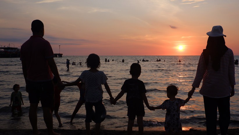 Berburu Sunset Pantai Barombong Makassar bersama Keluarga - Bagian 1