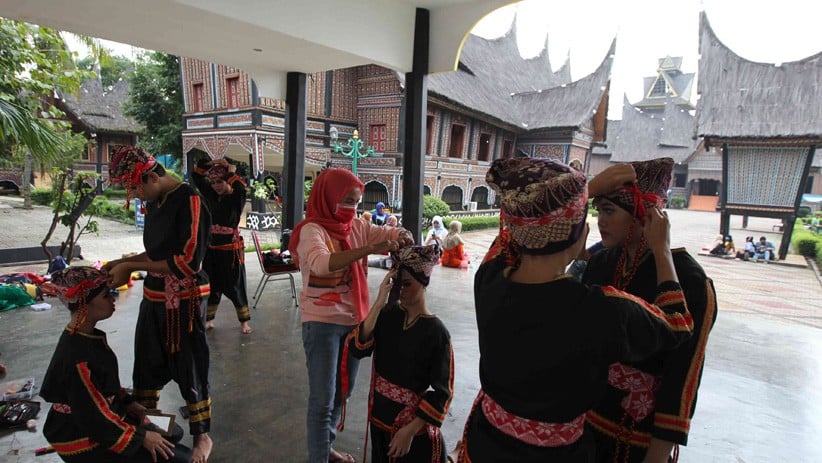 Mengenal Budaya Indonesia di Taman Mini Indonesia Indah - Bagian 2