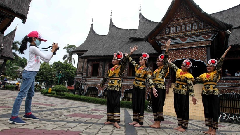 Mengenal Budaya Indonesia Di Taman Mini Indonesia Indah