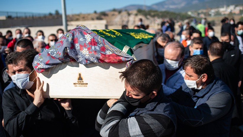 Korban Tewas akibat Gempa Turki Dikubur Massal - Bagian 4