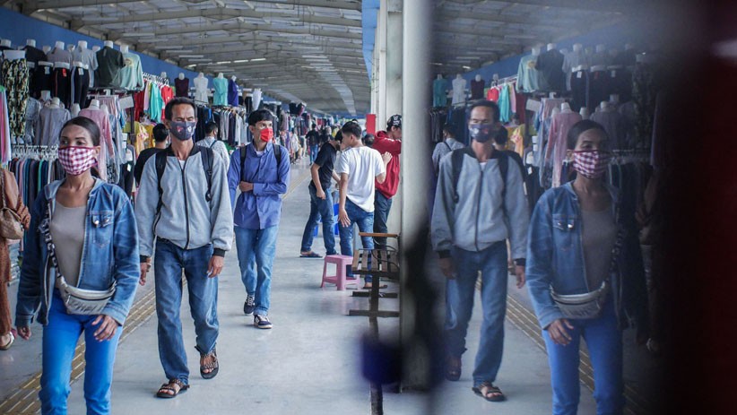 Pandemi Covid-19, Pasar Tanah Abang Sepi Pembeli - Bagian 1