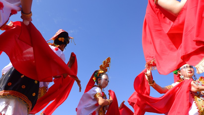 Kemeriahan Festival Seni dan Budaya Gau Maraja di Pantai Akkarena Makassar - Bagian 4