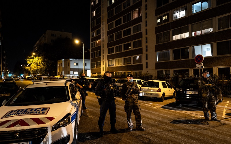 Polisi Tangkap Terduga Pelaku Penembakan Pendeta Yunani di Gereja Prancis Polisi Tangkap Terduga Pelaku Penembakan Pendeta Yunani di Gereja Prancis