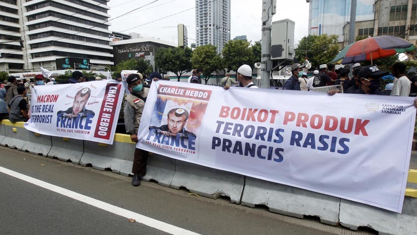 Massa Aksi Bela Nabi Muhammad Serukan Boikot Produk Prancis - Bagian 1