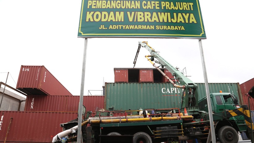 Pangdam V Brawijaya Tinjau Pembangunan Cafe Prajurit - Bagian 3