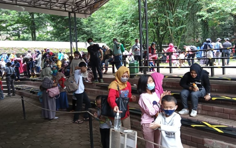 2.400 Orang Kunjungi Kebun Binatang Bandung di Hari Terakhir Libur Panjang