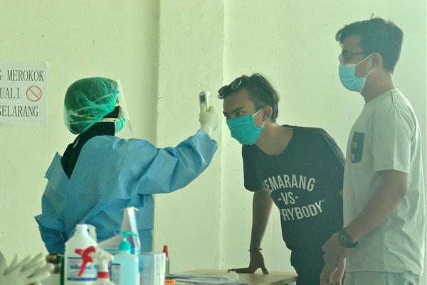 title Hasil Random Tes Libur Panjang di Jateng, 4 Wisatawan Positif Covid-19 Hasil Random Tes Libur Panjang di Jateng, 4 Wisatawan Positif Covid-19