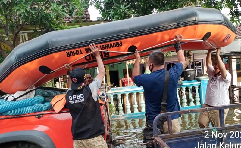 Banjir Pasuruan, BPBD Jatim Distribusikan Air Bersih dan Logistik