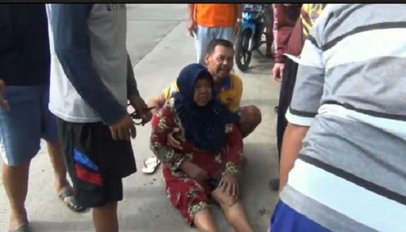 Jatuh akibat Pakaian Masuk ke Rantai Motor, Perempuan Subang Teriak Histeris
